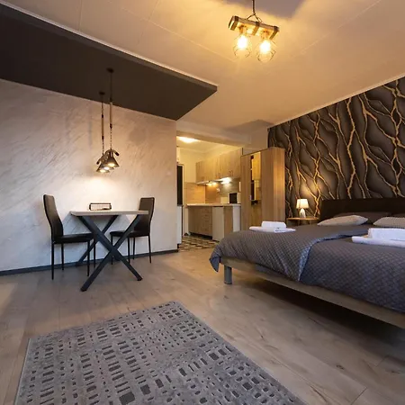 Apartament T - Polis