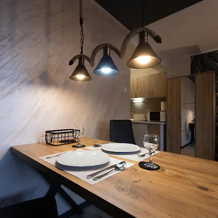 Apartment T - Polis *