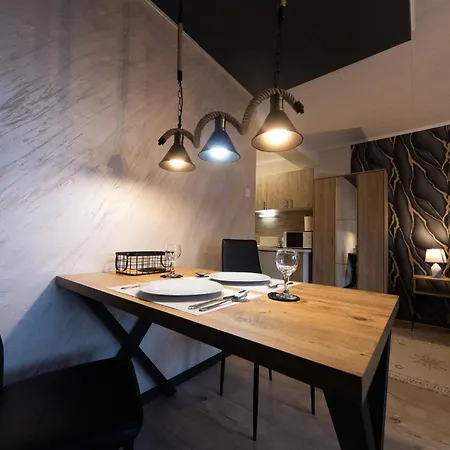 T - Polis Apartment