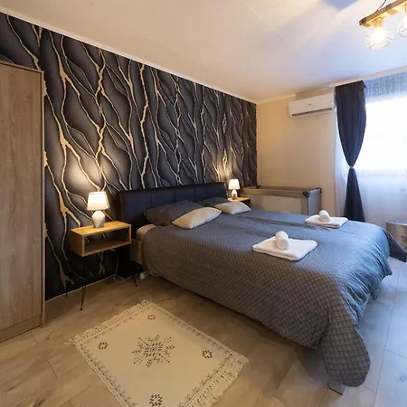 Apartament T - Polis Subotica