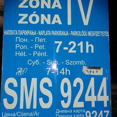Apartment T - Polis