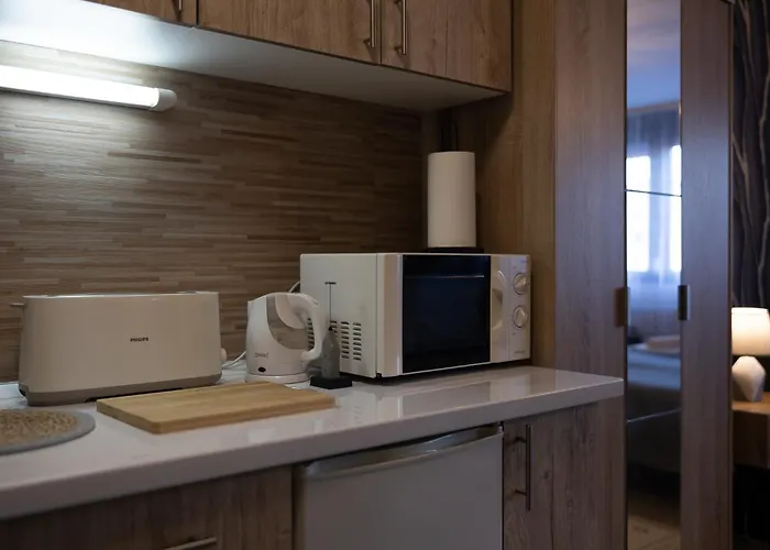 Appartement T - Polis Subotica